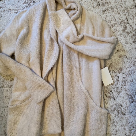 New🤍Ultra soft snuggly cardigan in bone - Picture 5 of 6